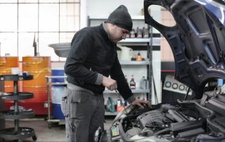 Auto-technician, cars, repair, insurance