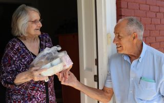 seniors older new yorkers delivering food