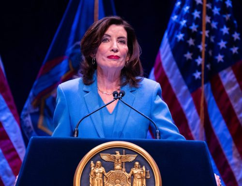 Tech industry backs Hochul’s car insurance agenda