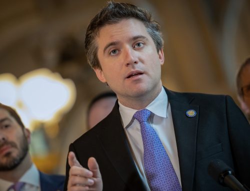 Lawmakers look to address chronic absenteeism in schools