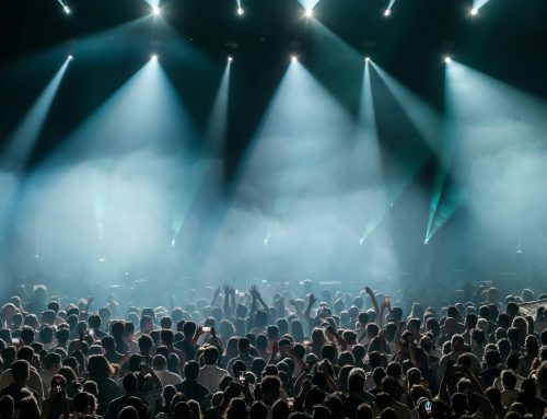 New York weighs ban on reselling concert tickets for profit